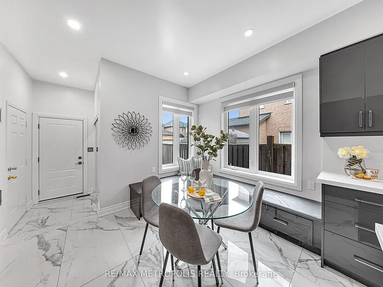 10 Snowcreek St — Photo 14