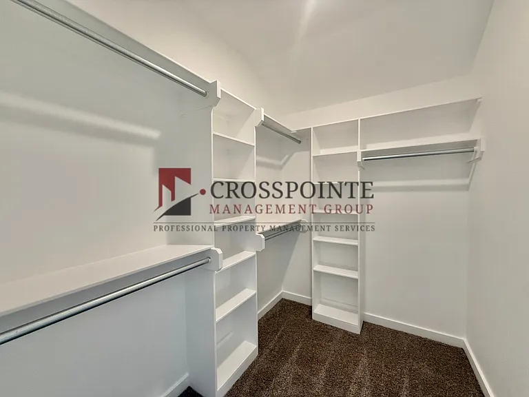 17430 Crossing Cir — Photo 11