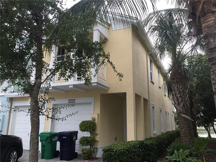 1st image of 10768 NW 76th Ln #10768