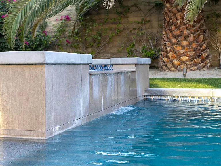 Renewal St — Photo 54