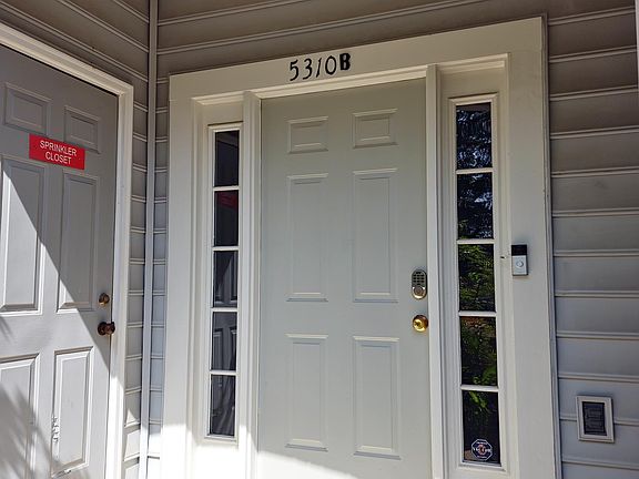 2nd image of 5310 Birds View Ln #6