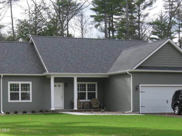 15 Sandy Boulevard, South Glens Falls, NY 12803