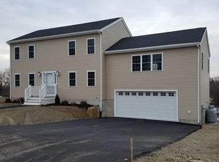 1 Tsitsinos Dr, Peabody, MA 01960