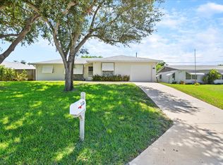 2328 NE 16th Ct, Jensen Beach, FL 34957