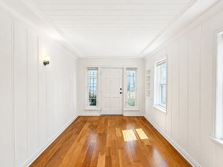 901 N Gardner St #2 — Photo 5
