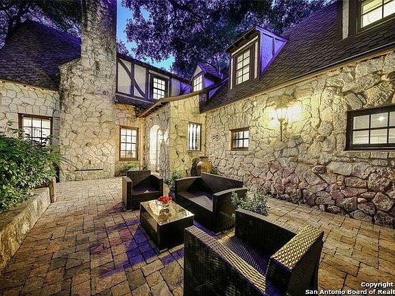 2nd image of 135 Park Dr