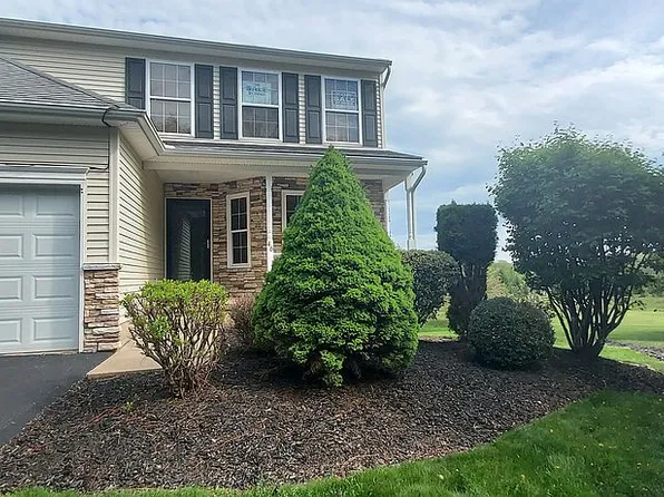 46 N Chestnut Dr, Drums, PA 18222