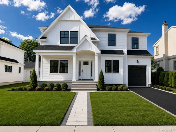170 San Juan Avenue, Albertson, NY 11507