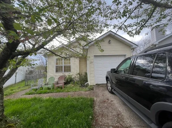219 Strawberry Ct, Nicholasville, KY 40356