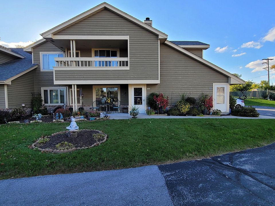 1st image of 7062 N Lincolnshire Cir #7062