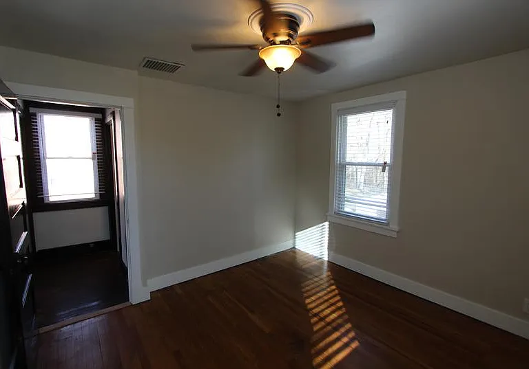 2038 Stonelea St — Photo 5