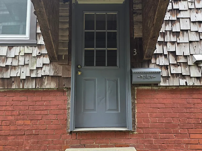 Locking outside front door 207.5 Scammel.