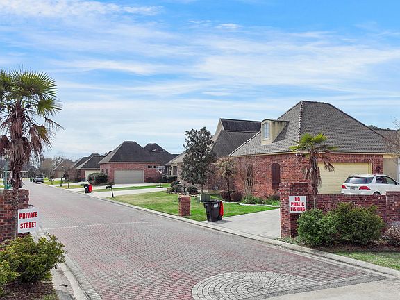 2nd image of 104 Gated Trinity Ct