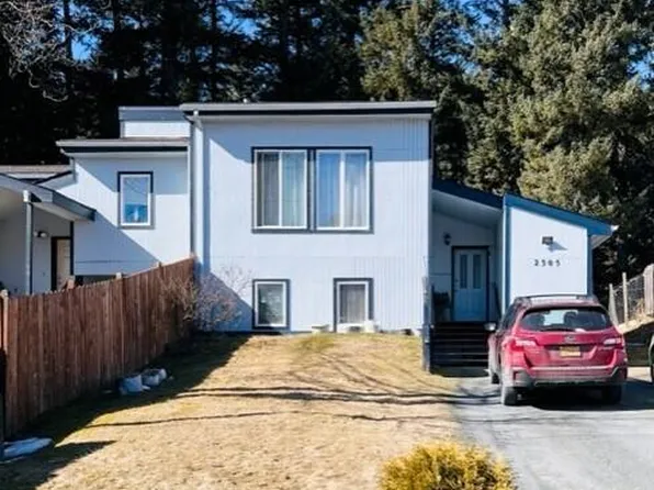 2305 Beaver Lake Dr, Kodiak, AK 99615