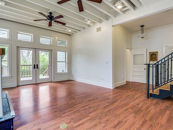 5th image of 228 Abiso Ave