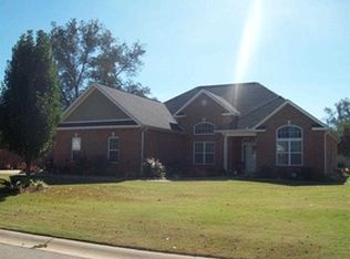 209 Mahan Dr, Perry, GA 31069