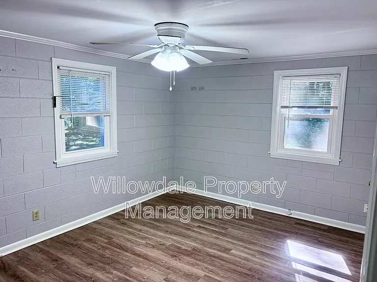 3120 Tuckaway Dr — Photo 10