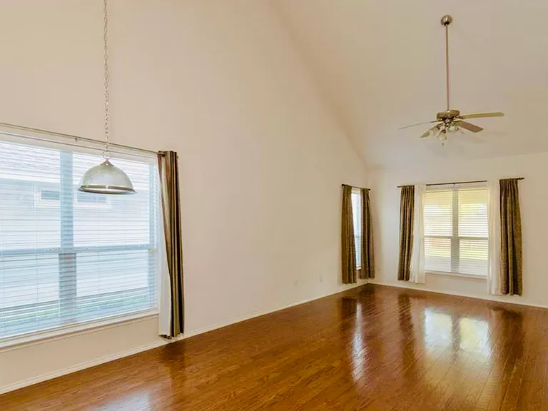 9717 Hedge Bell Dr — Photo 19