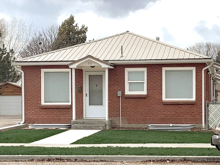 751 S University Ave #4 — Photo 2