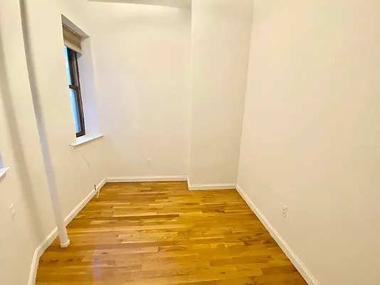 Rented by J PRESTON AND ASSOCIATES INC | media 6