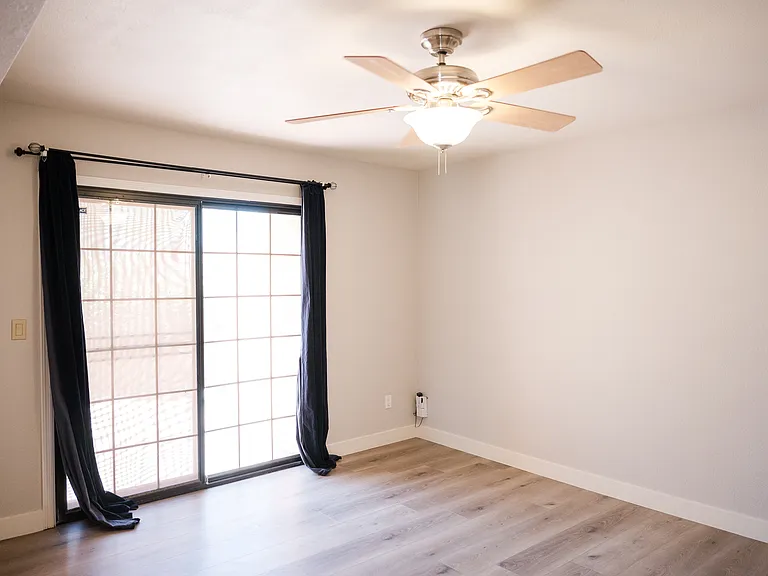 3980 E Graythorn St — Photo 55