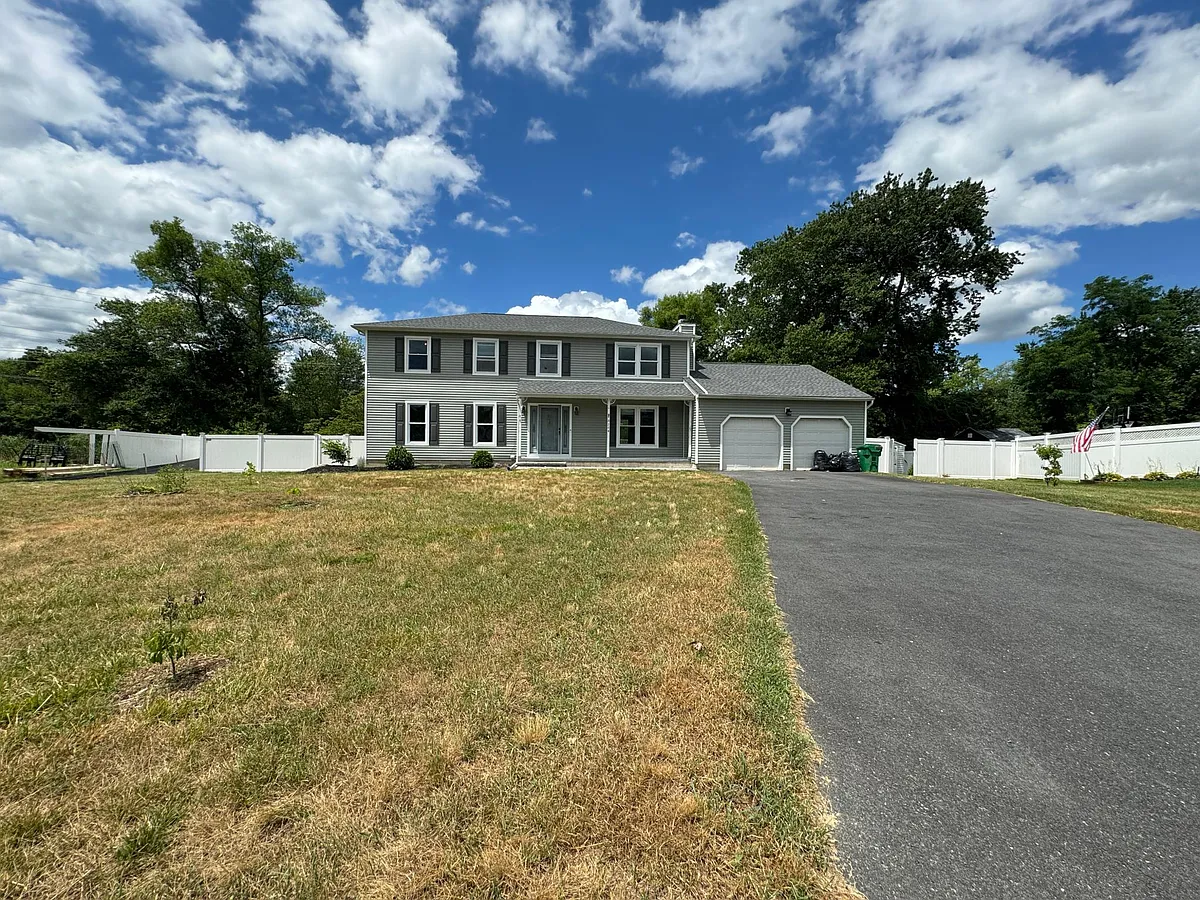 26 Spicy Pond Rd, Howell, NJ 07731 HotPads