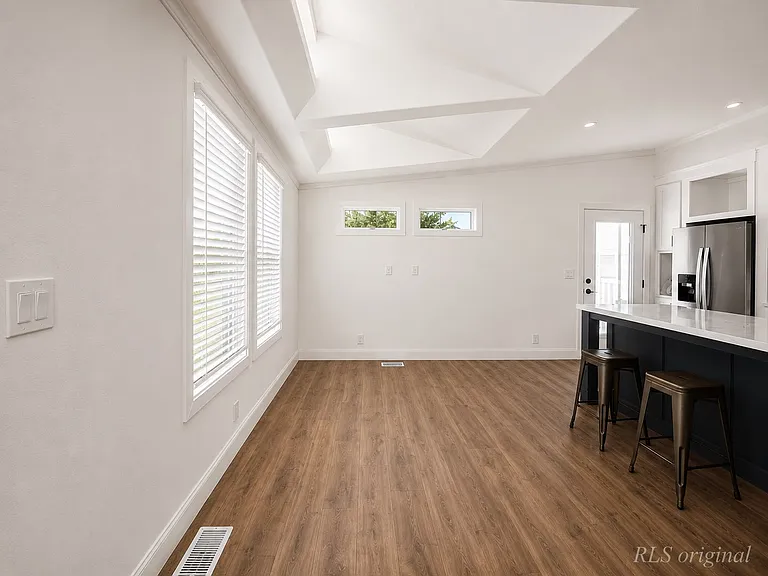 926 S Fremont St #B — Photo 10