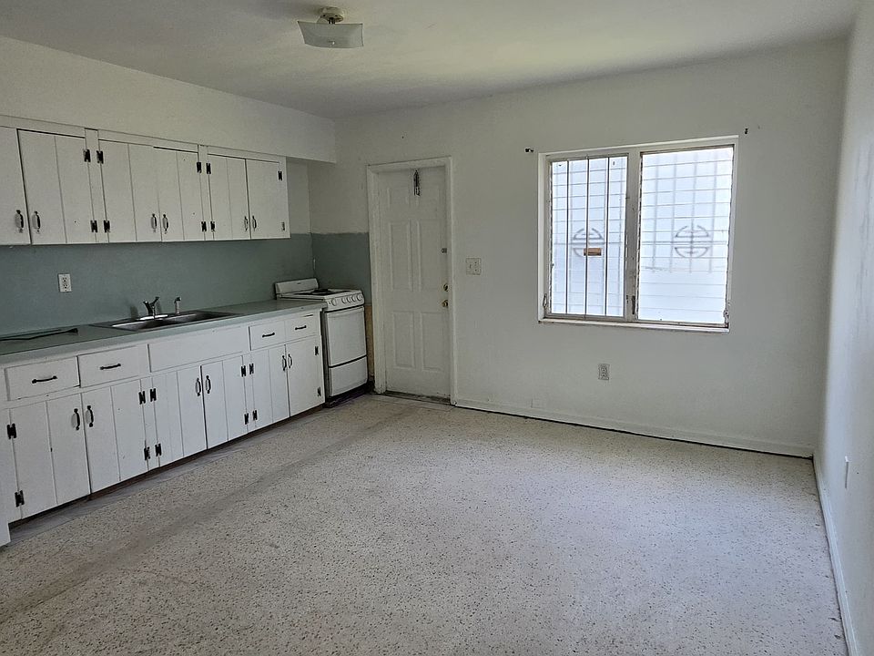 1st image of 3051 NW 22nd Ave APT 3
