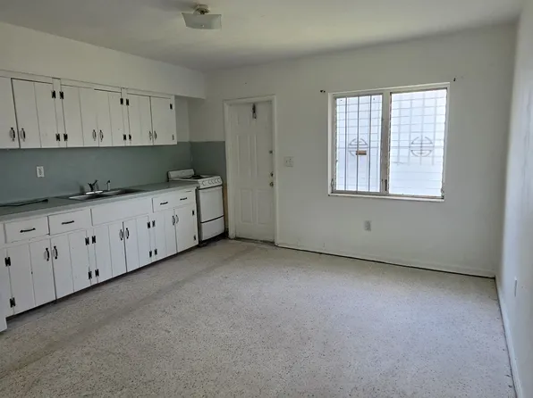 3051 NW 22nd Ave APT 3, Miami, FL 33142