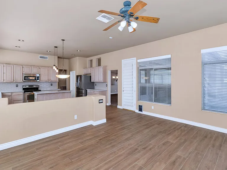 3382 W Harrison St — Photo 6