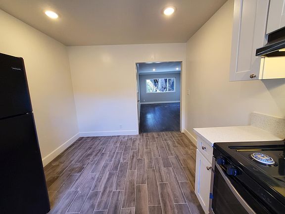 5th image of 1666 W 2nd St