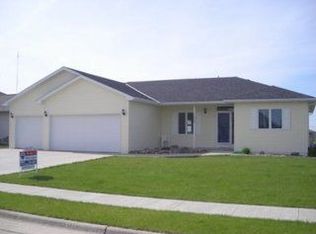 1209 31st St, Spirit Lake, IA 51360