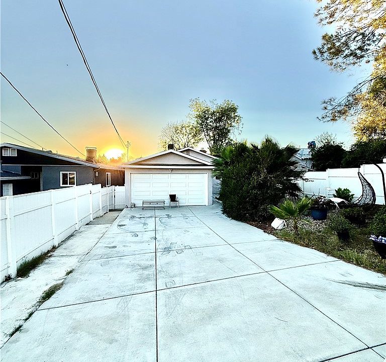 1st image of 10733 Tujunga Canyon Blvd #A