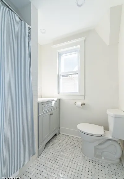 10 Grove Ter #2B — Photo 12