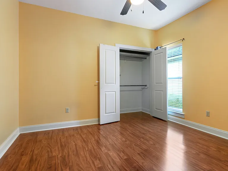 9442 Boone Dr — Photo 15