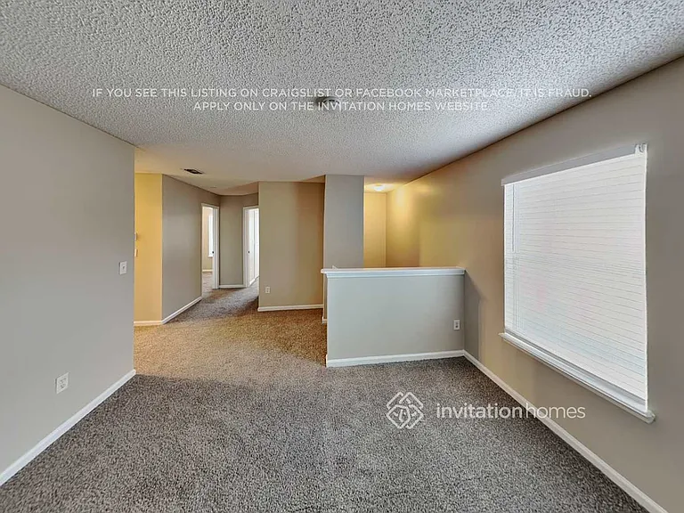 13581 Ashford Wood Ct E — Photo 18