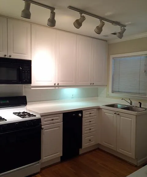 986 Greenwood Ave NE #7 — Photo 5