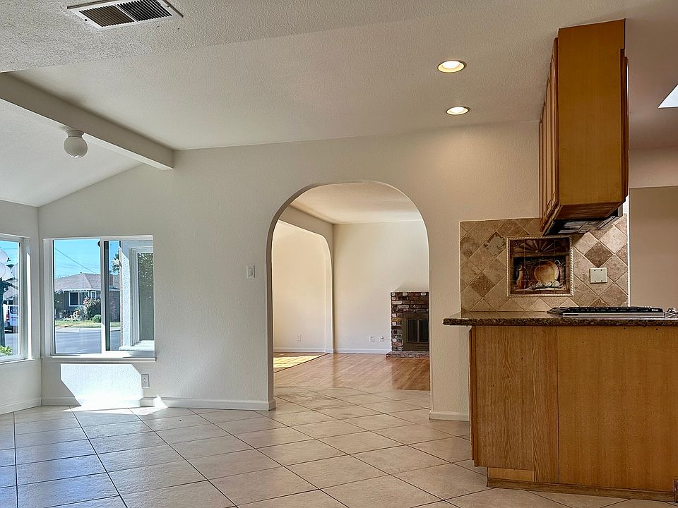 Dining area connected to the kitchen