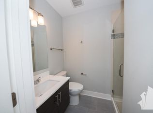 1858 W Dickens Ave #4F, Chicago, IL 60614