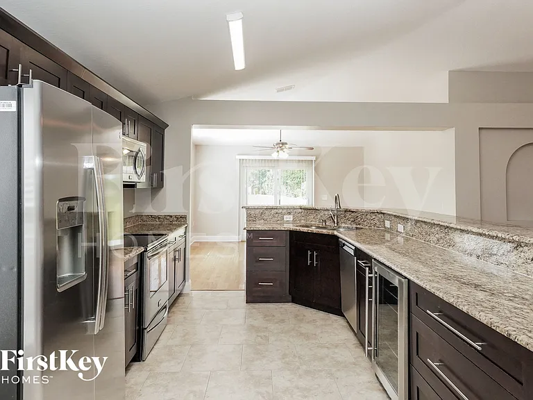 2079 Hayfield Way — Photo 4