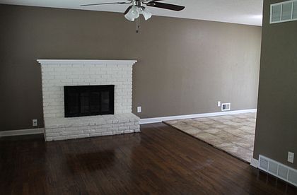 2nd image of 8115 Hardy Ave