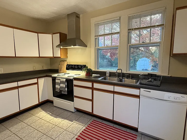 2723 Copeland St — Photo 12