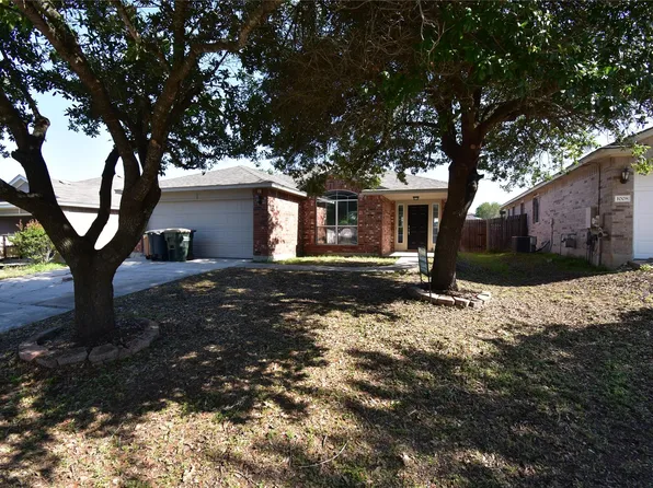 1004 Grey Castle Dr, Pflugerville, TX 78660