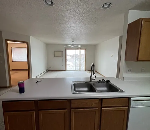 1 bed, $1,195 — Photo 3