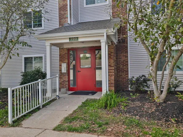 220 Carrington Pl #312, Loveland, OH 45140