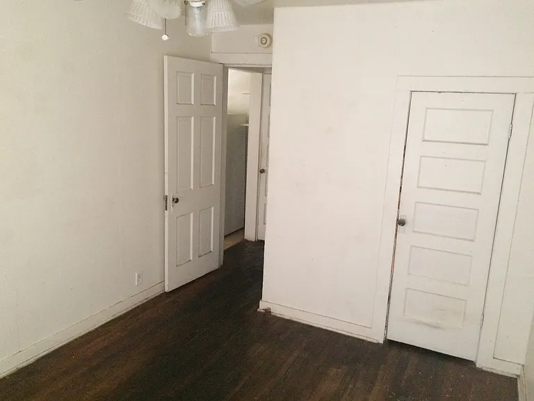 1332 S 9th St — Photo 2
