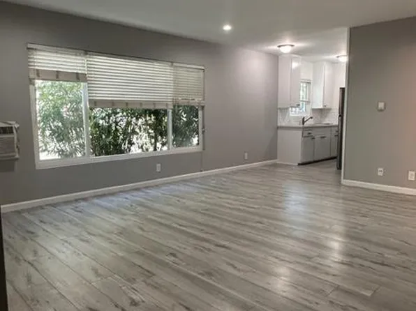 7555 De Longpre Ave #3, Los Angeles, CA 90046