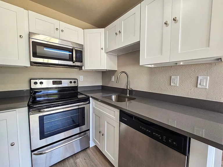 3515 Hayden — Photo 21
