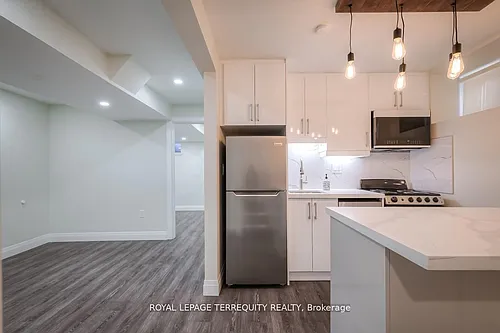135 Jane St #5 Photo 1