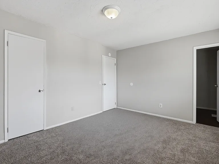 905 Craig Dr — Photo 14